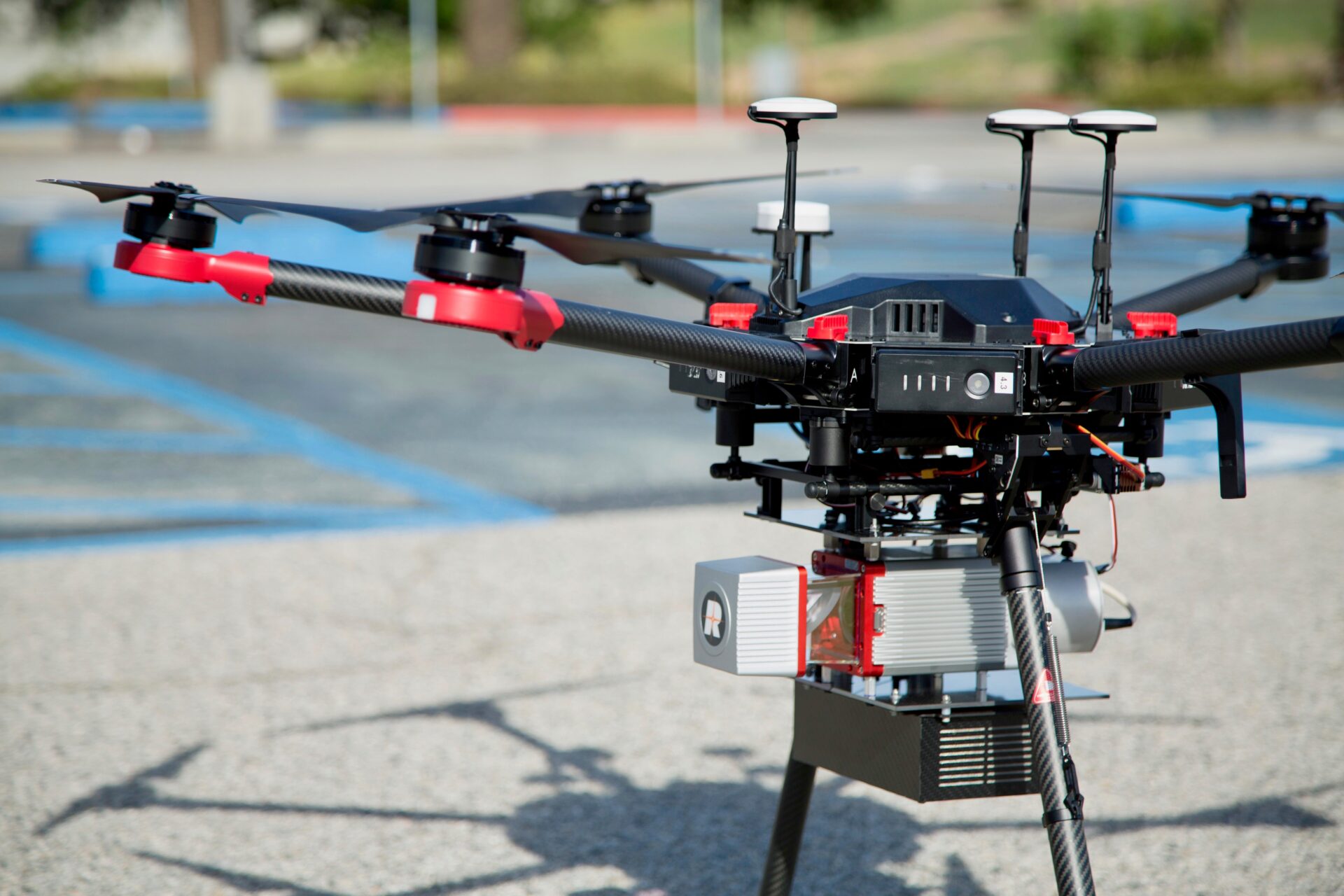 How does drone lidar work?