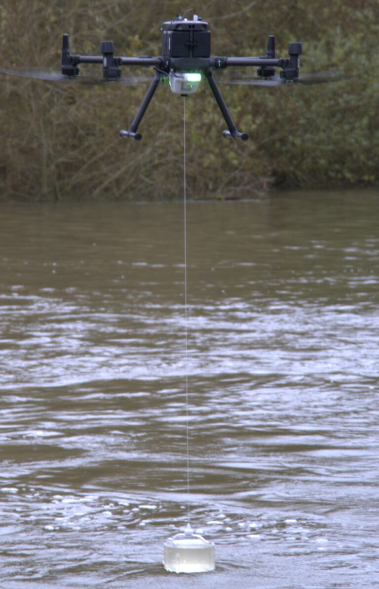 Water sampling technology using drones - a new way to make money is born!